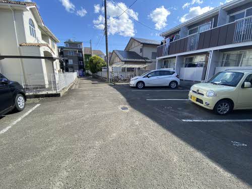 カーム・クウォーターB 203号-13