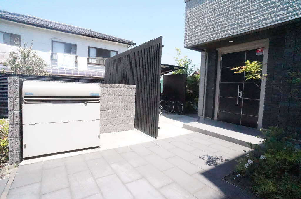 シャーメゾン成田町 102号-15