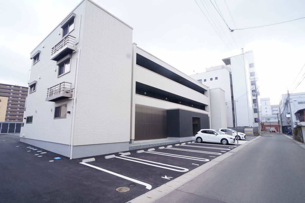 シャーメゾン　コア八日町 101号-14