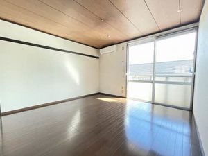 コーポしかま 202号-2