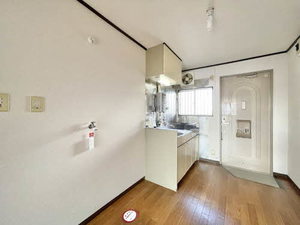 コーポ都 201号-8