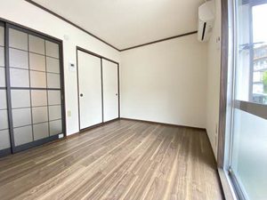 アーバン・ド・ジュネス 103号-4