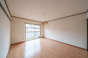 ＣＯＺＹ　ＡＬＬＥＹ　Ａ 106号-2