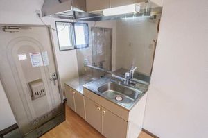 ＣＯＺＹ　ＡＬＬＥＹ　Ａ 106号-5