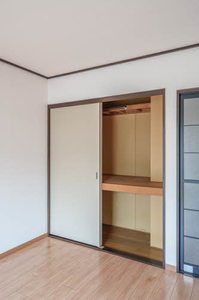 ＣＯＺＹ　ＡＬＬＥＹ　Ａ 106号-10