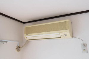 ＣＯＺＹ　ＡＬＬＥＹ　Ａ 106号-12