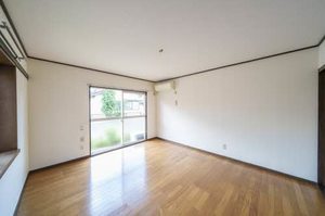 ＣＯＺＹ　ＡＬＬＥＹ　Ａ 107号-2