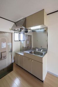 ＣＯＺＹ　ＡＬＬＥＹ　Ａ 107号-4