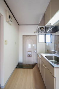 ＣＯＺＹ　ＡＬＬＥＹ　Ａ 107号-6