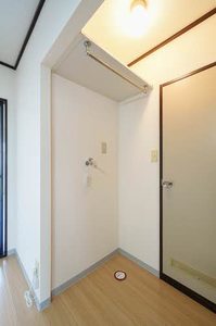 ＣＯＺＹ　ＡＬＬＥＹ　Ａ 107号-9