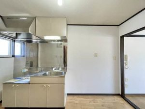 ＣＯＺＹ　ＡＬＬＥＹ　Ａ 205号-5