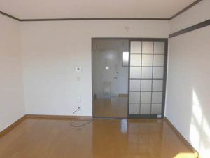 ホワイトパレス青葉A 102号-3