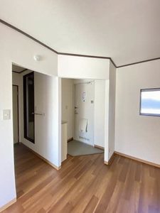 α－サンライズ 203号-5