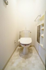 ルネサンスコート 102号-7