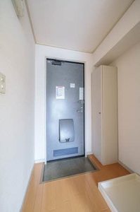 ヴィラ・アズール 202号-6