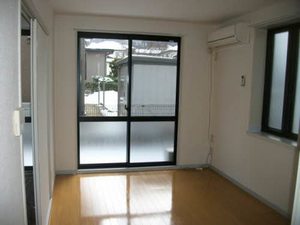 ウエストヴィラ栗生 102号-2