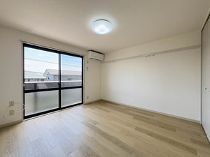 ファミーユ泉 203号-2