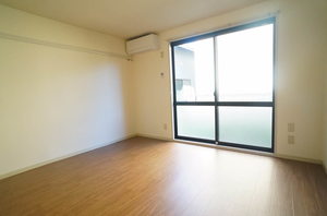 ヴィラージュＳＴ 106号-3