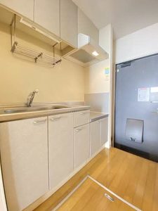 フローラルコート 101号-10