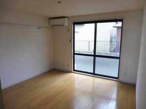 フローラルコート 102号-2