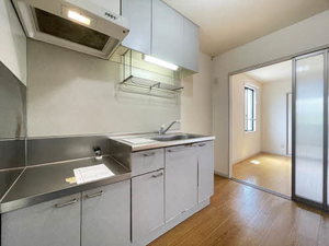 サンヒルズ旭ヶ丘 201号-3