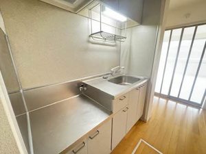 イーストパレスD 101号-5