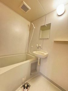 イーストパレスD 101号-7