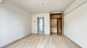 グランドール虹 202号-8