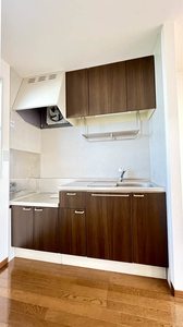 アムールコート 201号-4