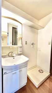 アムールコート 201号-8