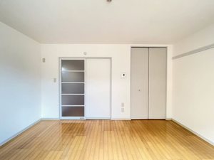 ラティール八幡 103号-3