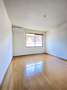 ヴィラ・ルネサンス 202号-2