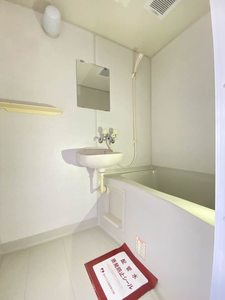 ヴィラ・ルネサンス 202号-7