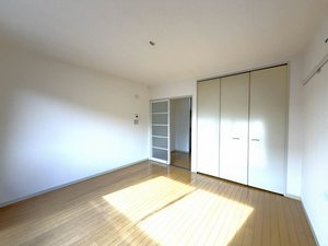 ファミーユサシン 105号-3