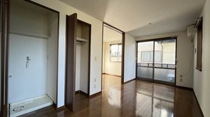 ヴィレッジ中河原 102号-9