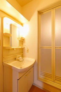 サザンコートＢ 201号-8