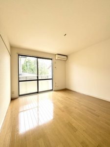 シャーメゾン国見 201号-2