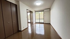 ドエル・タカショーＡ 102号-2