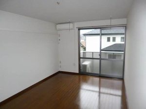 シャーメゾン水の森 202号-10