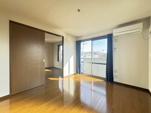 フレサ二番館 201号-3