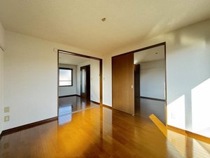 フレサ二番館 201号-4