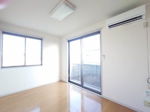 シャーメゾンルーラル 202号-2