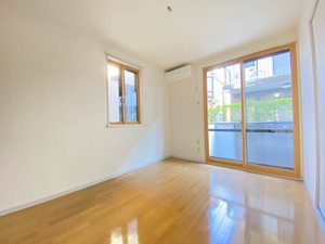 ライフ本町A 102号-2