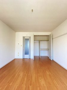 メゾン・フリージア 202号-3