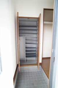 イー・ビーンズ雅 102号-2