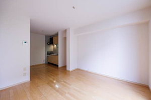 メゾンリバーサイドＣ 102号-2