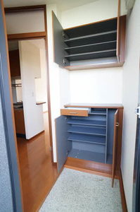 シャーメゾン米ヶ袋 203号-2