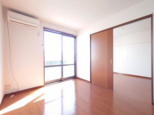 ハウス・パディＦ 202号-2