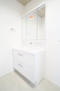 グランシャリオ・成田 203号-6