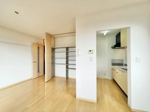 ヴィラクレストＦ 201号-4